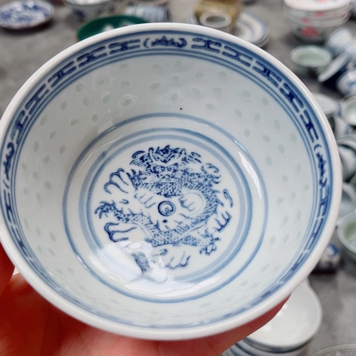 青花玲珑4.5寸小饭碗龙纹60年代