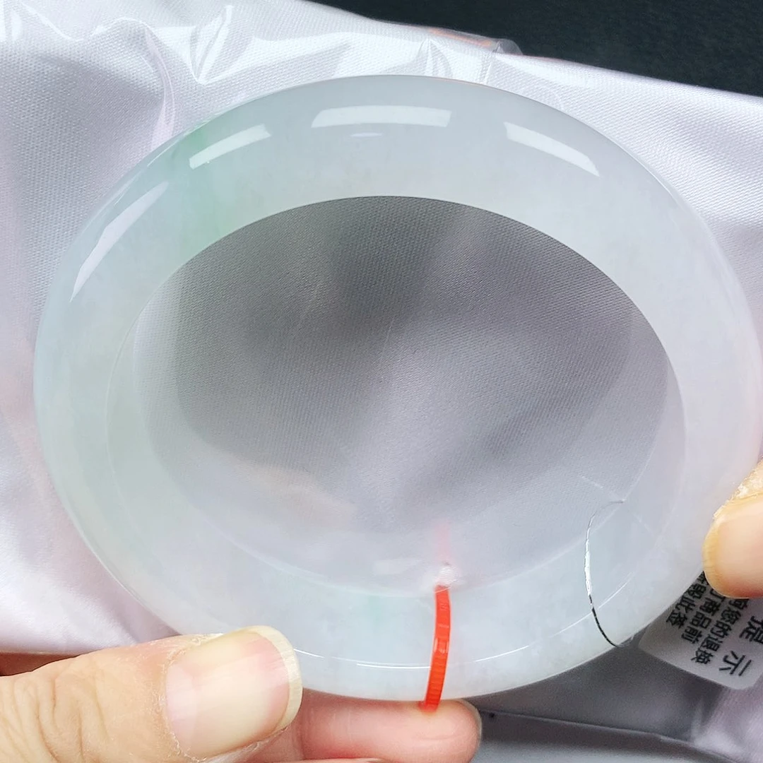 翡翠手镯未镶嵌60+圈