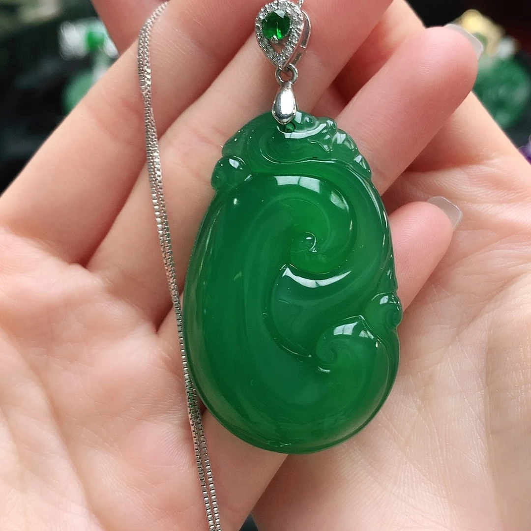 玛瑙/玉髓吊坠未镶嵌