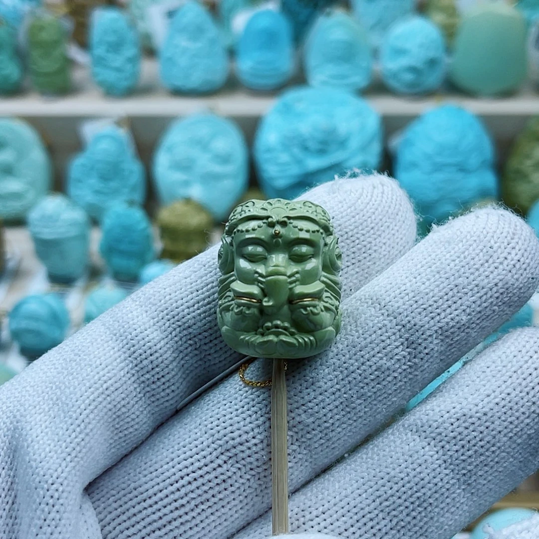 绿松石未镶嵌珠宝奇石