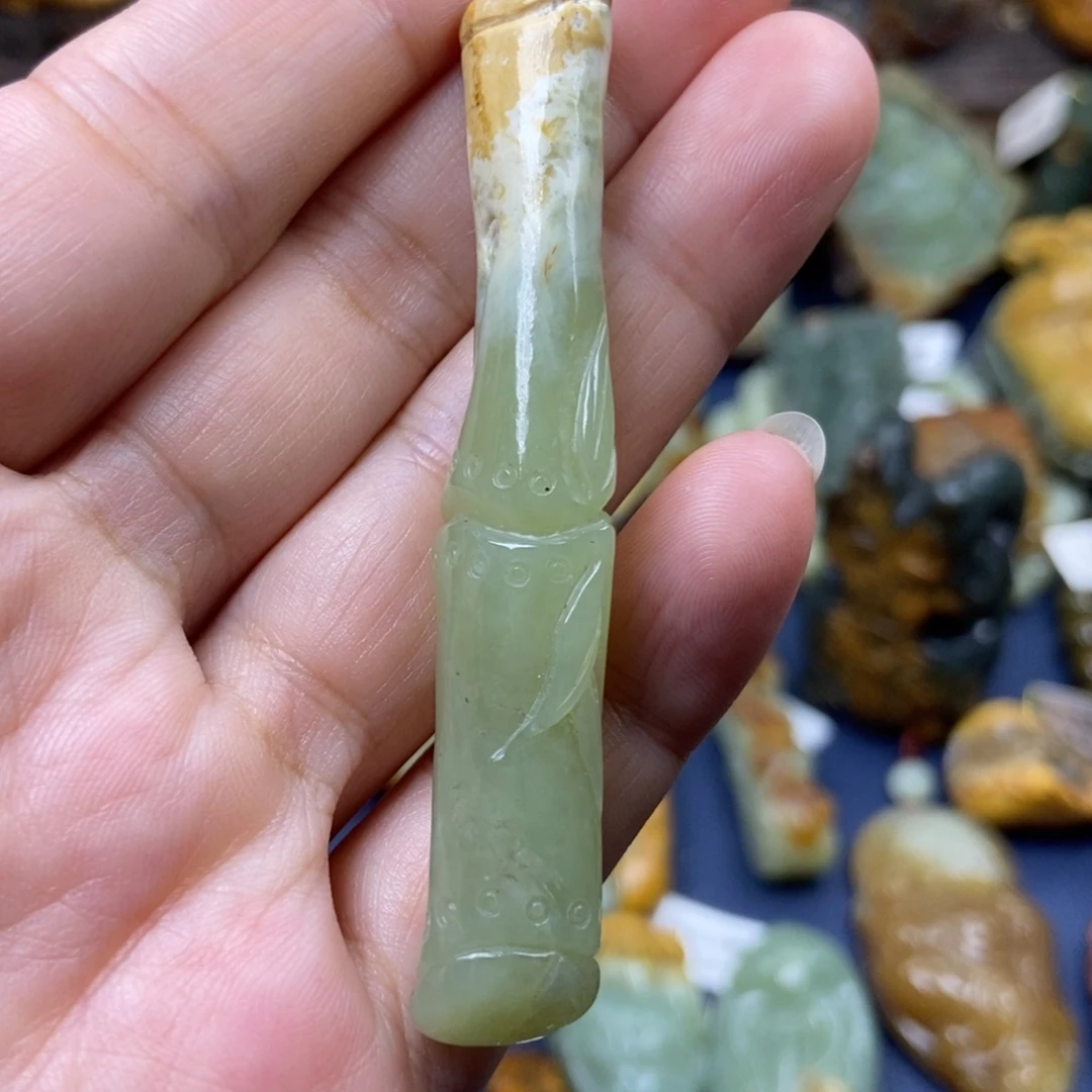 岫岩河磨玉（透闪石质玉）未镶嵌珠宝奇石
