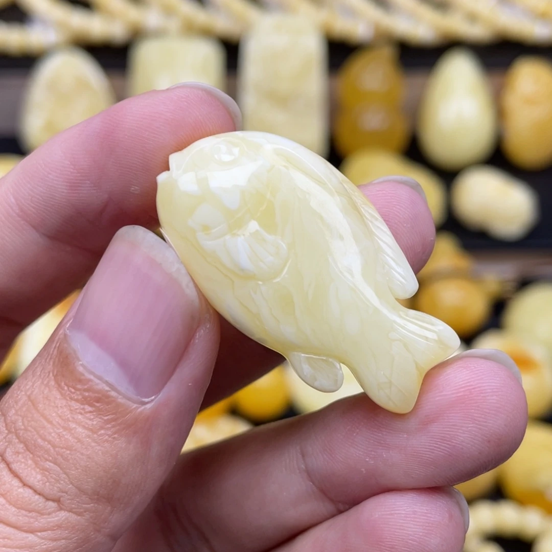 琥珀未镶嵌裸石琥珀蜜蜡