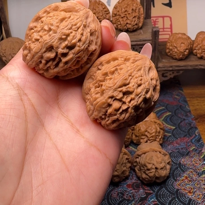 大叶紫檀（黑酸枝木类）红锦鲤