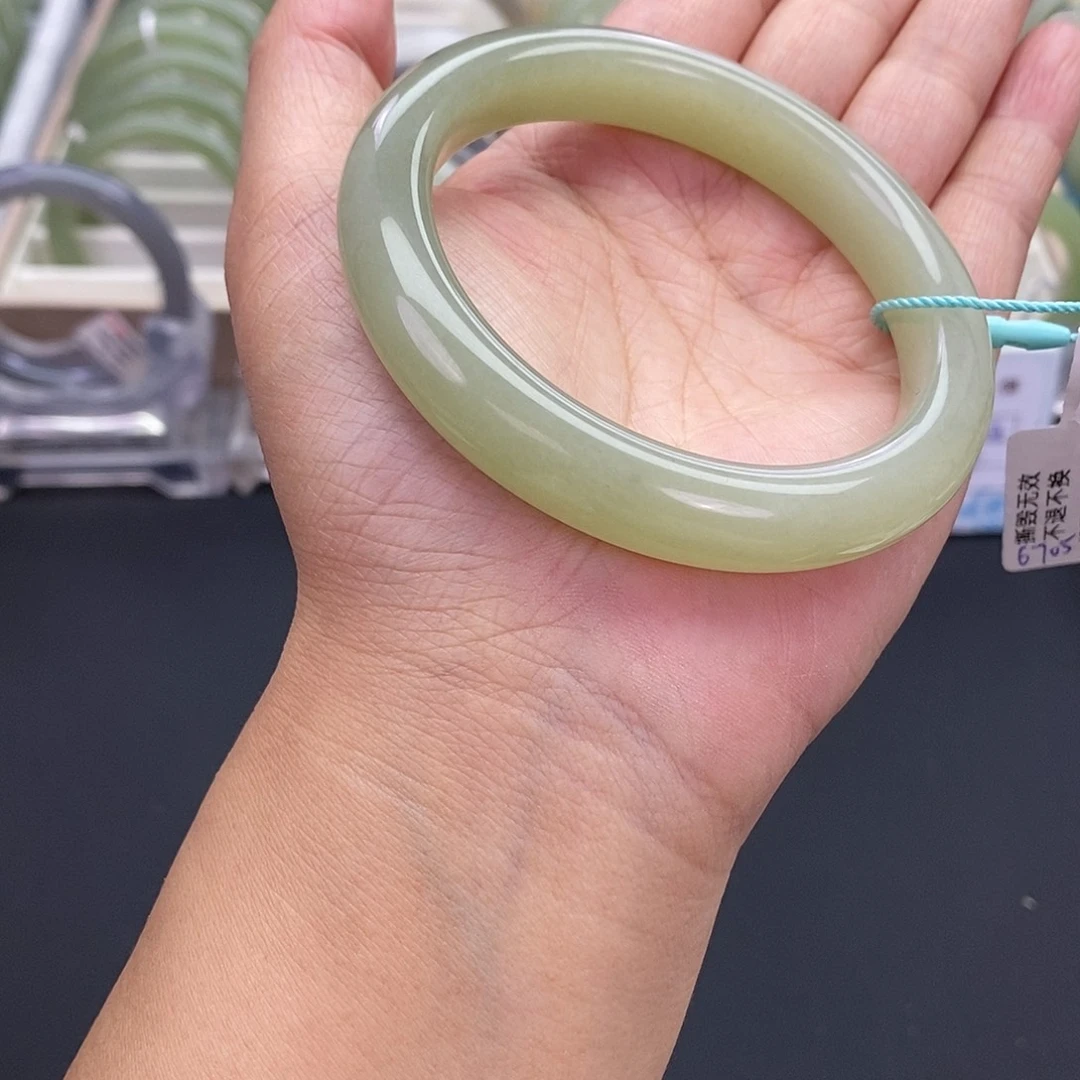 和田玉未镶嵌珠宝奇石和田玉手镯58