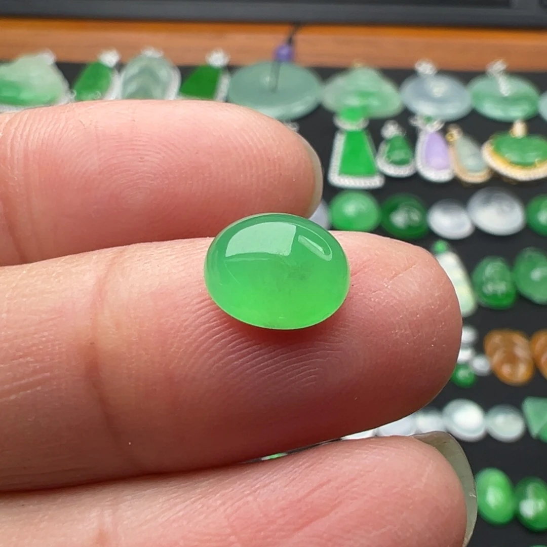 翡翠颈饰未镶嵌蛋8.8