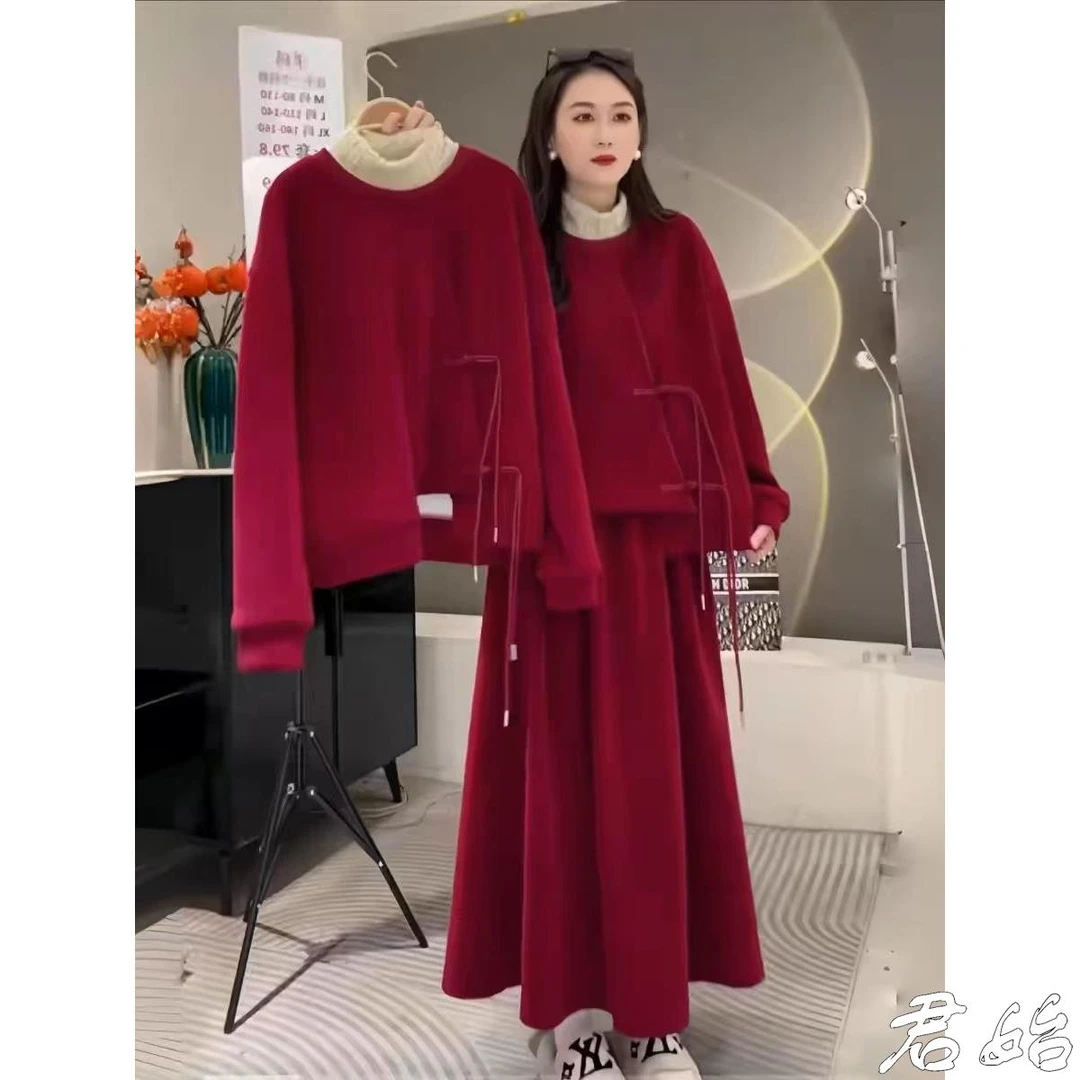 新中式国风套装2025秋冬新年战袍女洋气盘扣加绒卫衣半身裙两件套