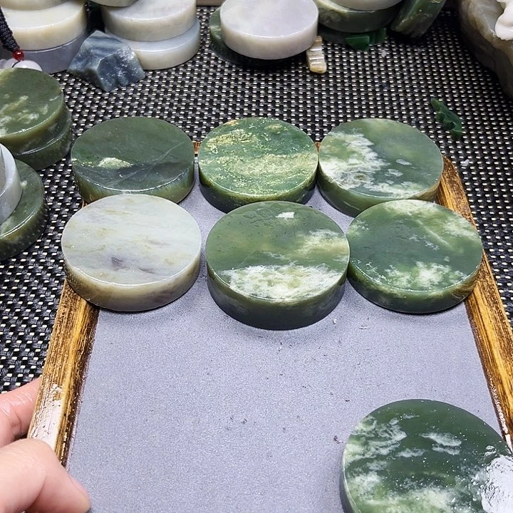 和田玉珠宝半成品未镶嵌正*