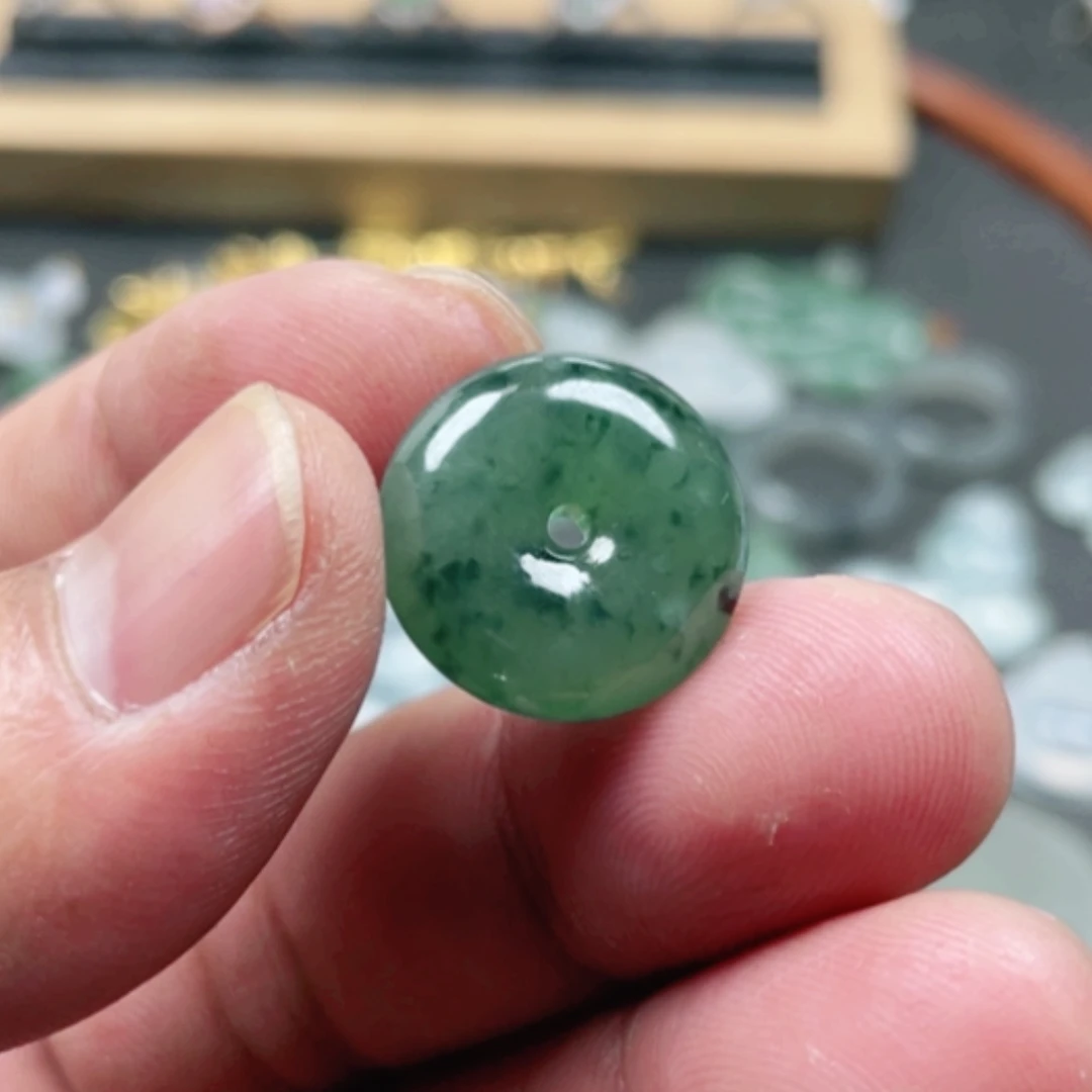 【闪购商品】翡翠颈饰未镶嵌翡翠