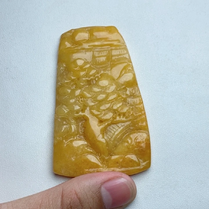 J****翡翠未镶嵌颈饰山水