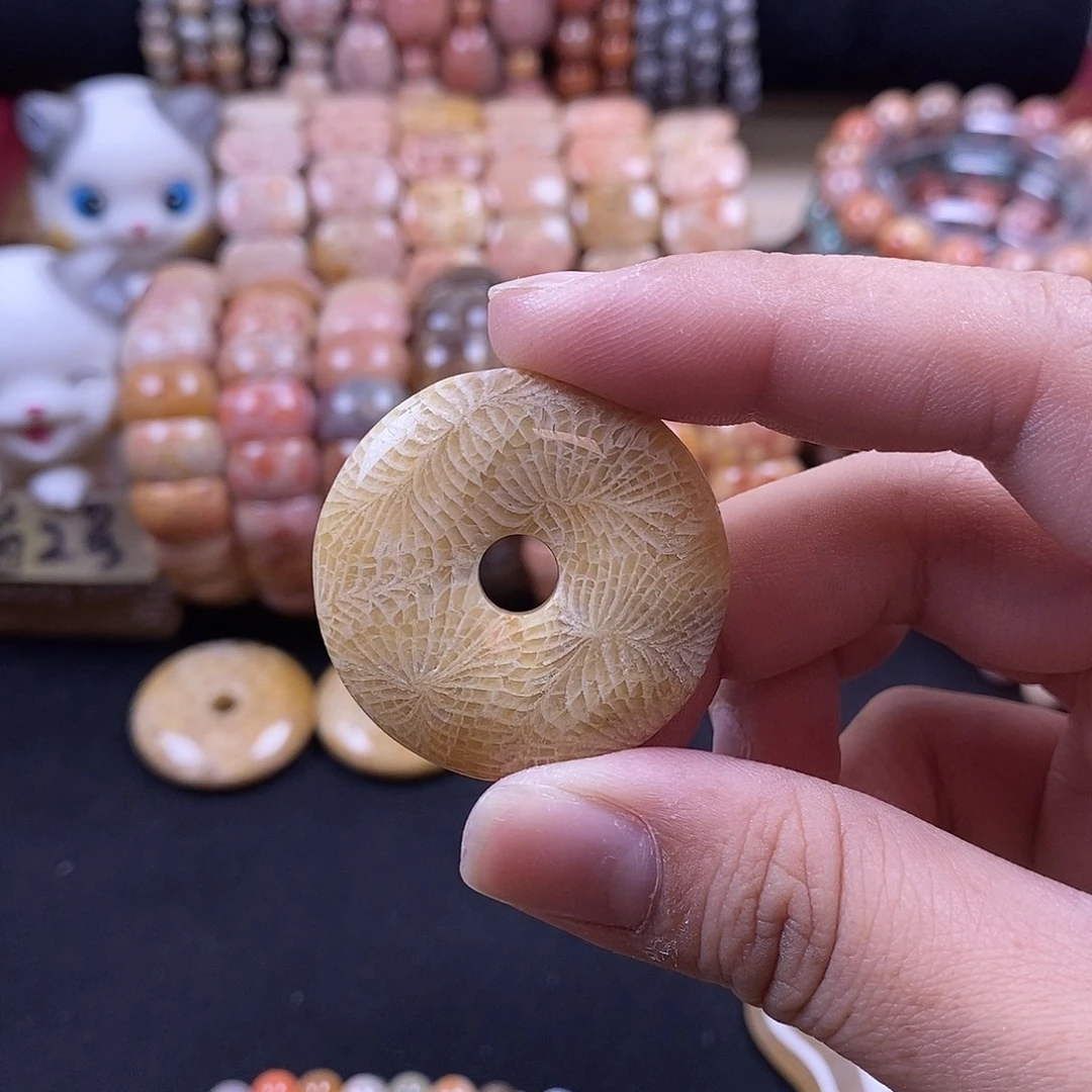 硅化珊瑚（珊瑚玉）吊坠 配顶珠和绳子未镶嵌4
