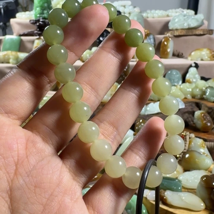和田玉(糖玉)未镶嵌颈饰