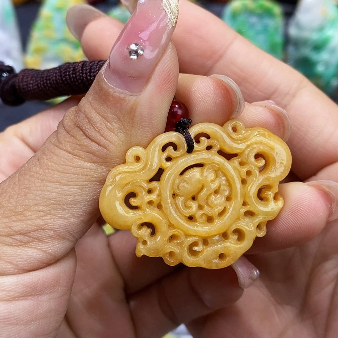 翡翠未镶嵌颈饰翡翠A货一物一证