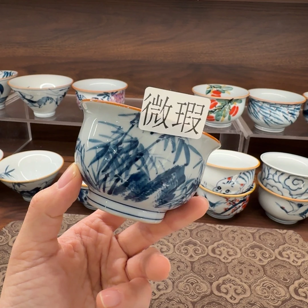 釉下手绘茶具微瑕