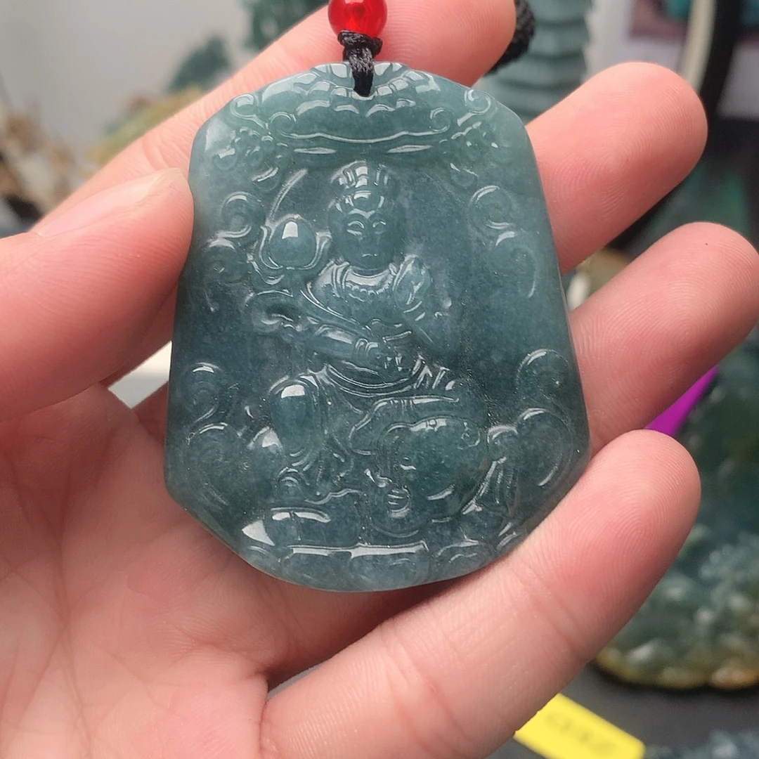 翡翠未镶嵌颈饰无