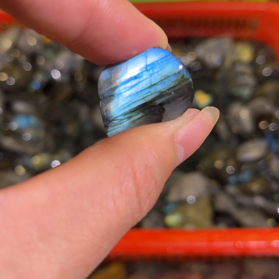 拉长石吊坠未镶嵌未***鱼