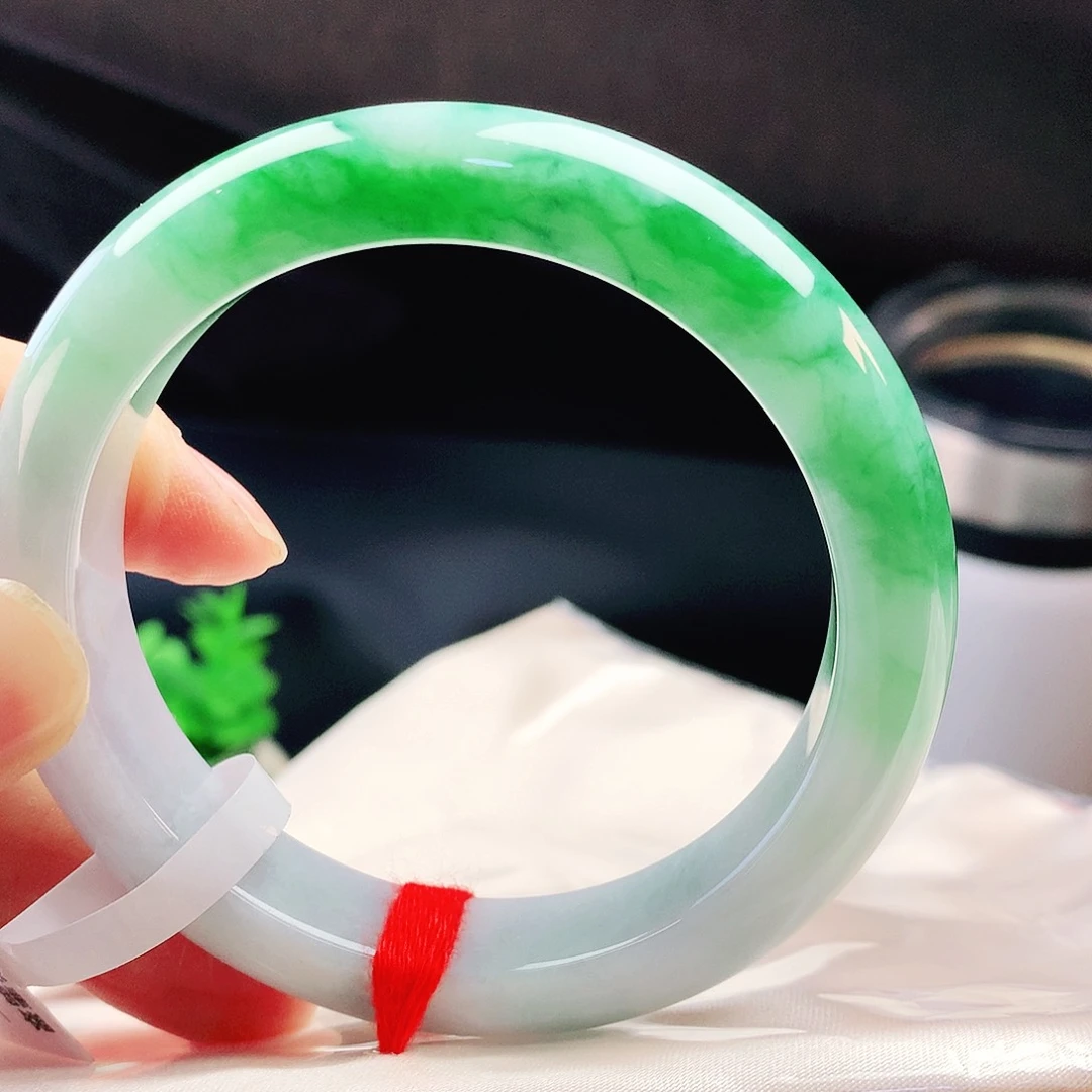 未镶嵌手镯翡翠55冰阳绿