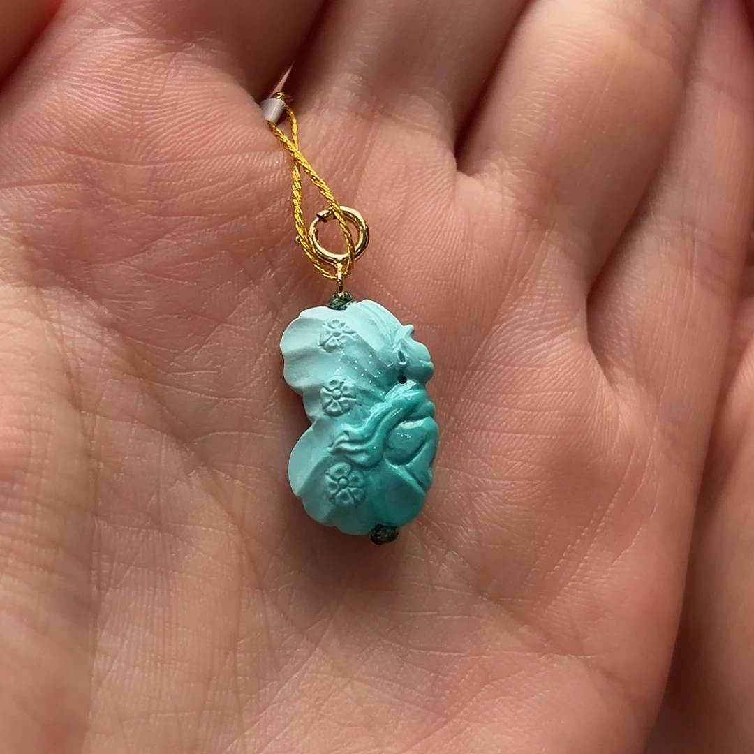 绿松石未镶嵌颈饰