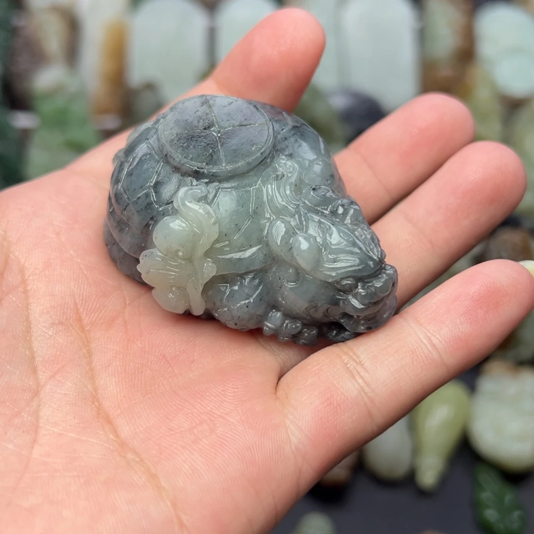 和田玉未镶嵌把件