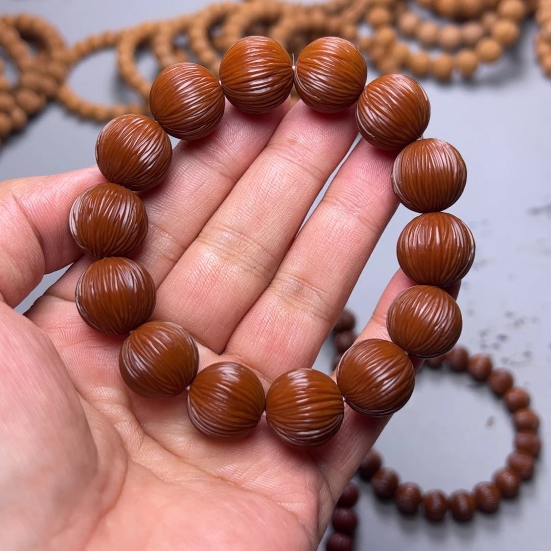 猴头核桃吊坠猴头金丝