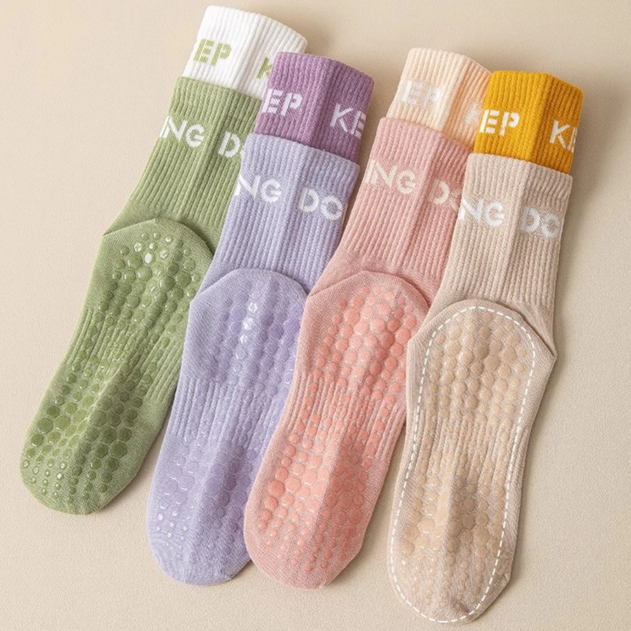 女士普拉提防滑袜子女吸汗透气运动袜长袜高弹健身瑜伽袜厂家批发