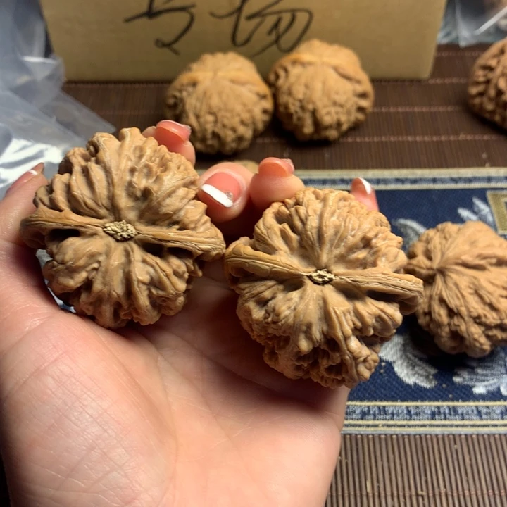 吊坠文玩核桃范*范粗筋