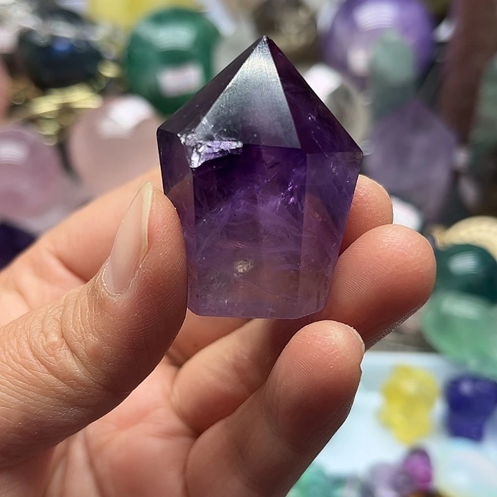 未镶嵌水晶珠宝半成品41克紫水晶柱