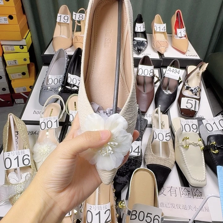 杏色尖头平底37码