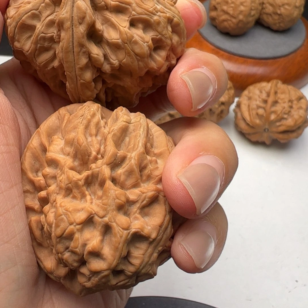 捷***印文玩核桃吊坠红锦鲤