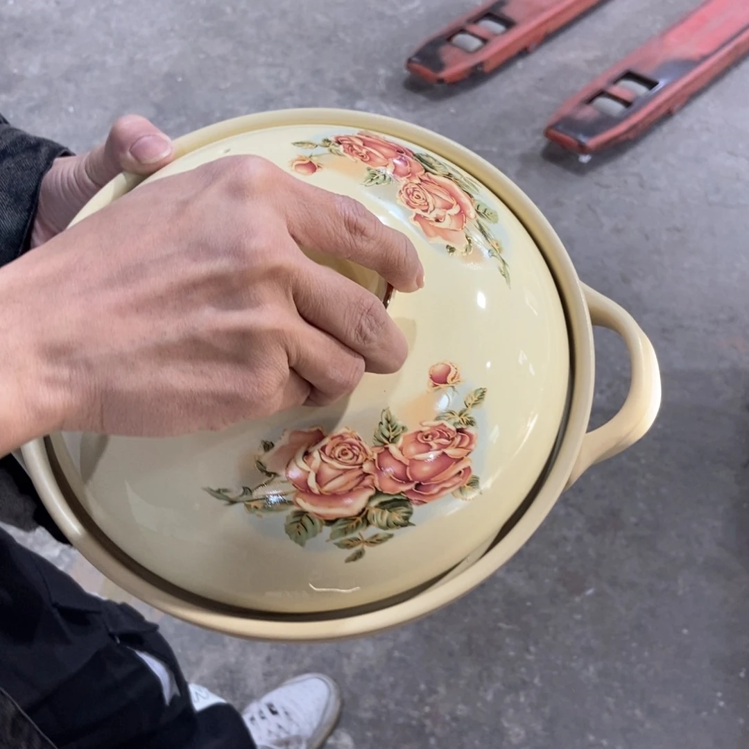 星博陶瓷……………………………………