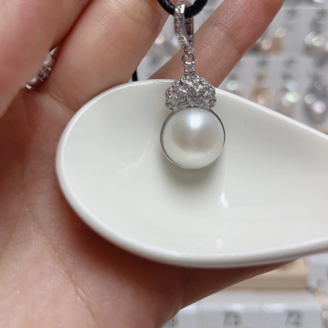 未镶嵌淡水珍珠颈饰