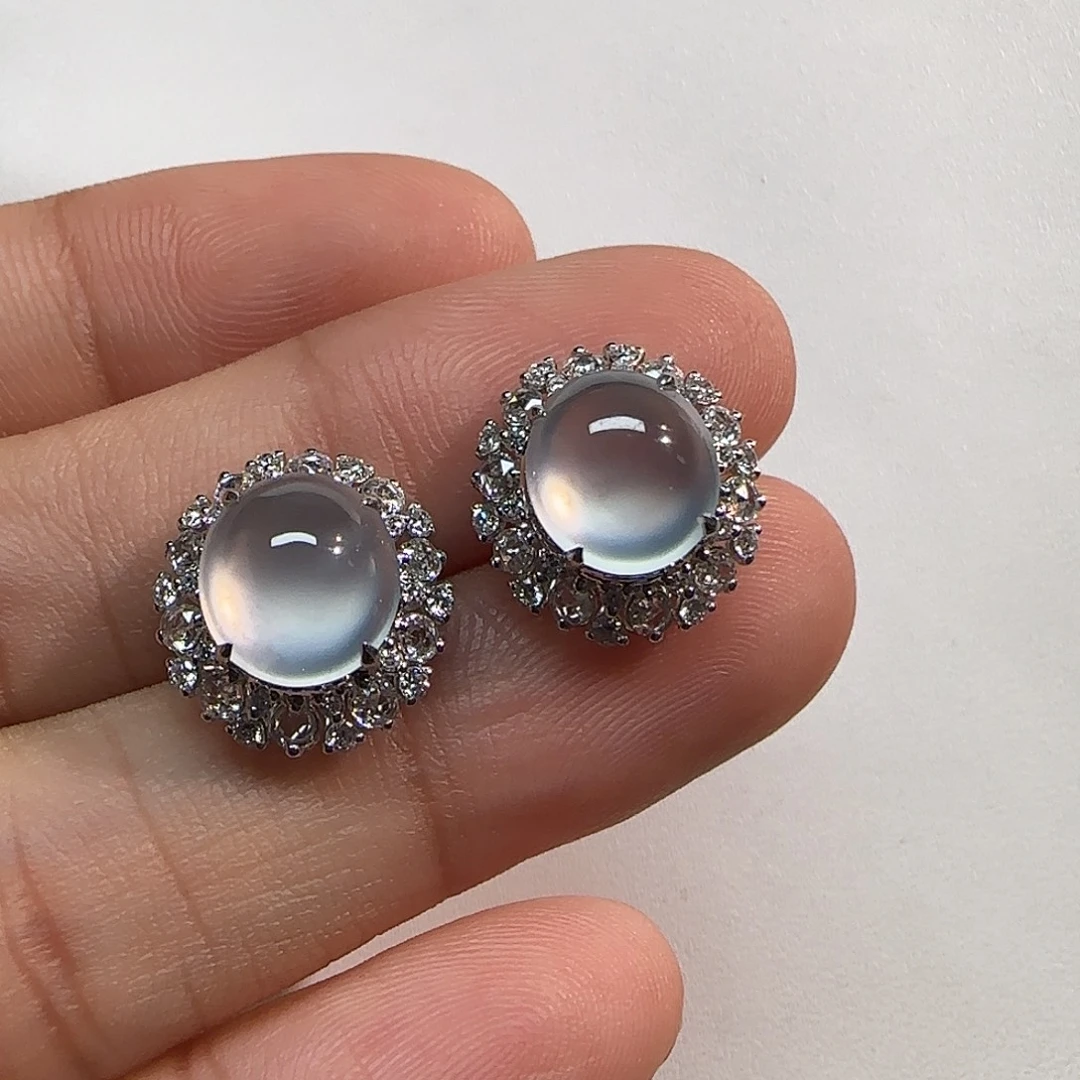 翡翠18K金镶嵌耳钉蛋面