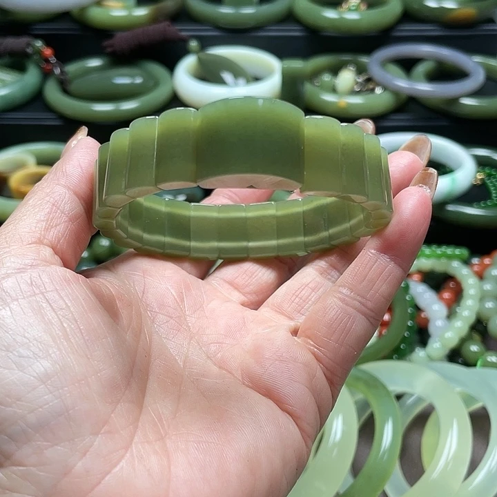 和田玉未镶嵌手链