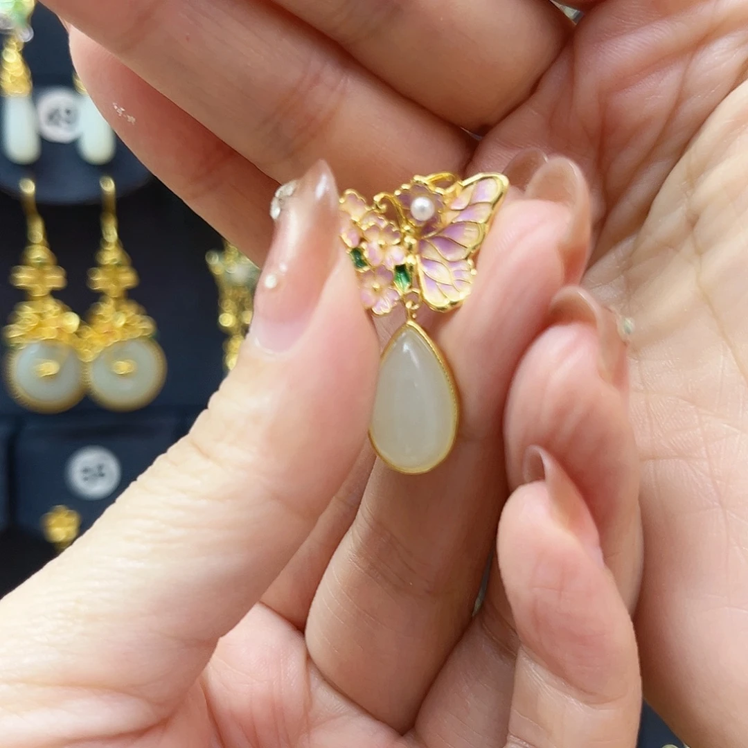 和田玉银S925镀金镶嵌颈饰