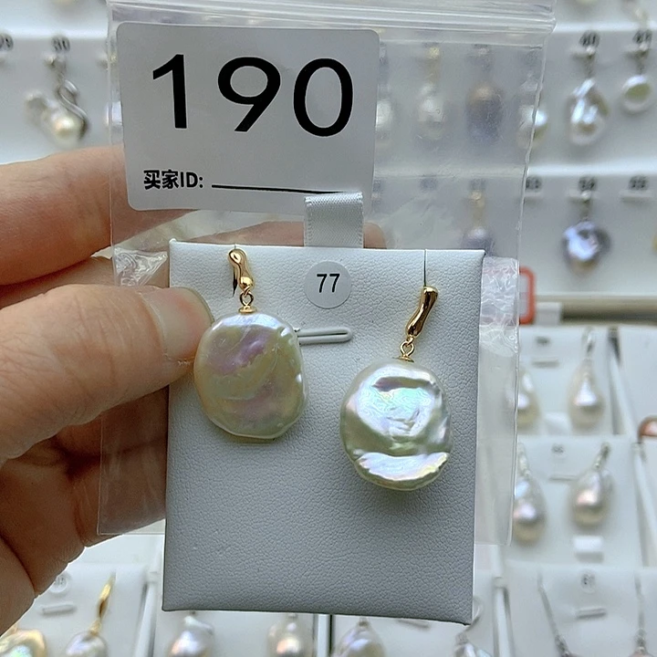 淡水珍珠颈饰银S925镶嵌Q****.