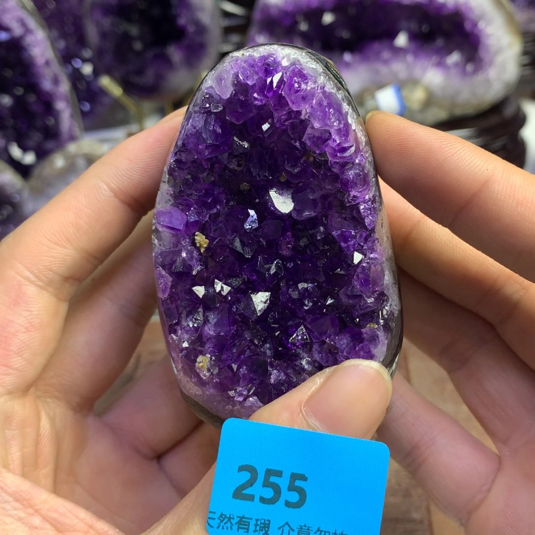 未镶嵌水晶大型摆件（非配饰）