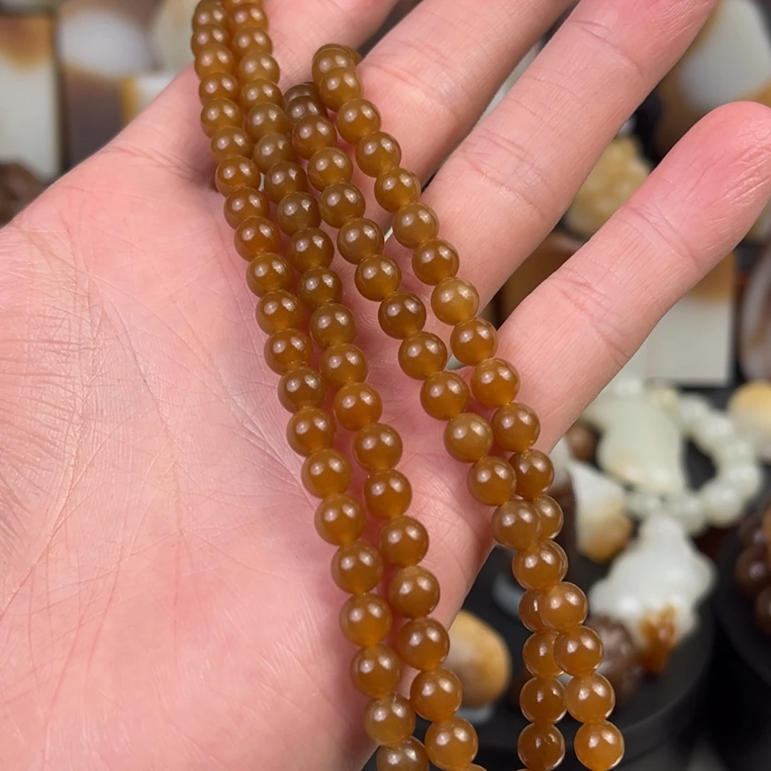 和田玉（糖玉）未镶嵌颈饰