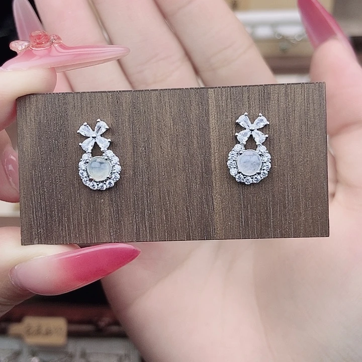 翡翠未镶嵌耳饰31