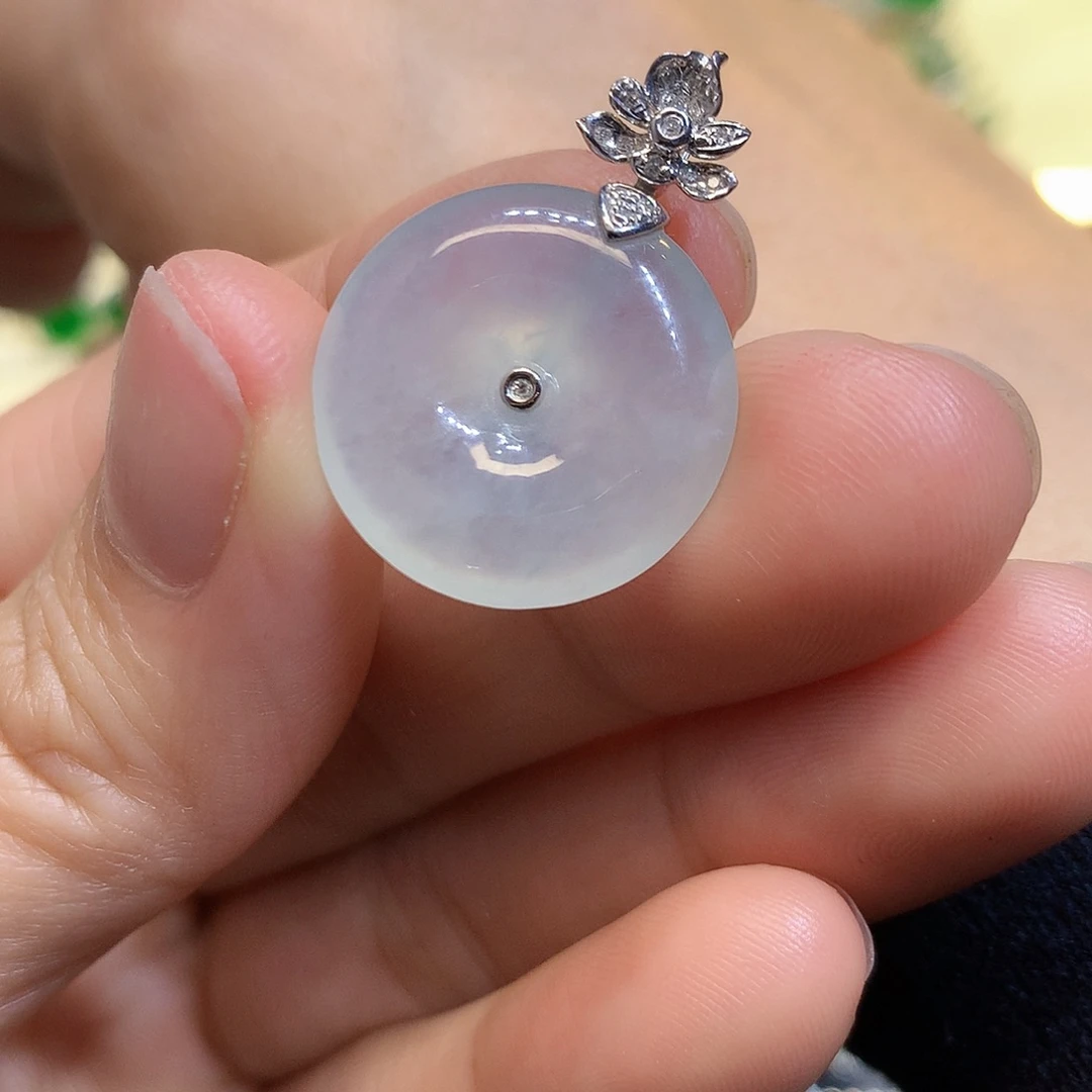 翡翠吊坠(不含链)18K金镶嵌