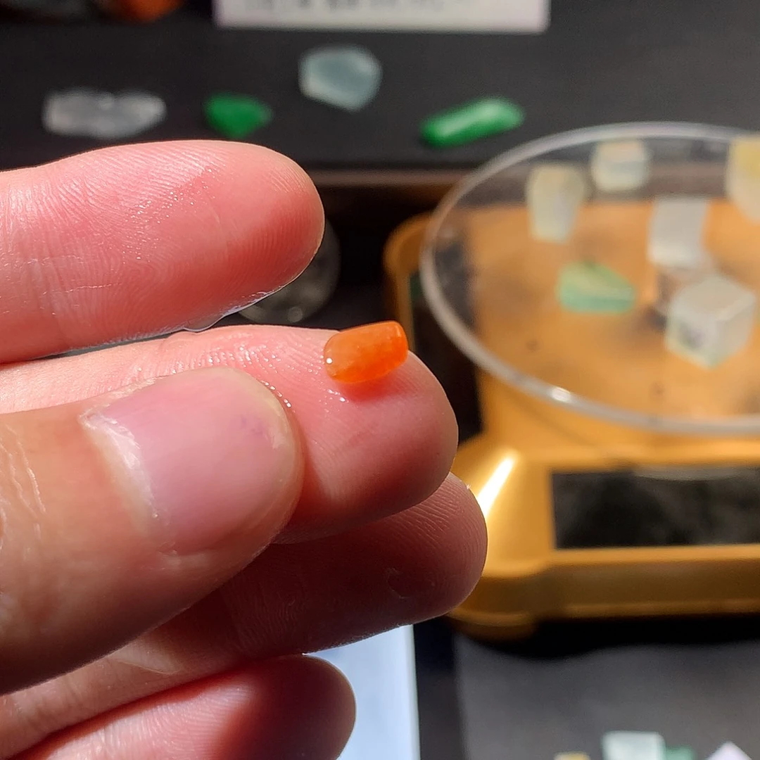 定制翡翠未镶嵌天然缅a翡翠橙色