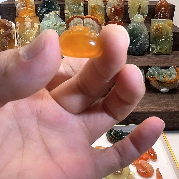 岫玉未镶嵌吊坠(不含链)