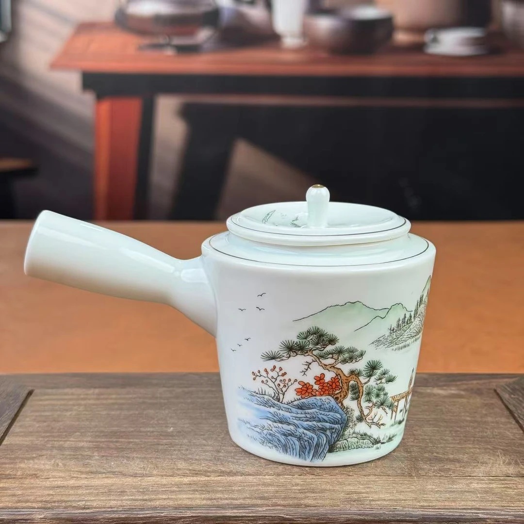 天青山水侧把壶 B23