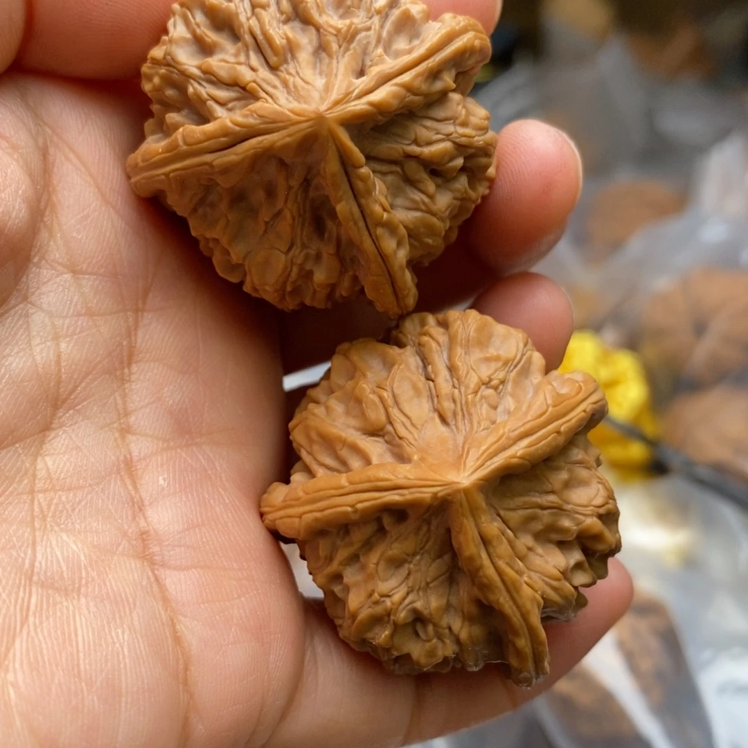 文玩核桃把件血麒鳞三棱38尺
