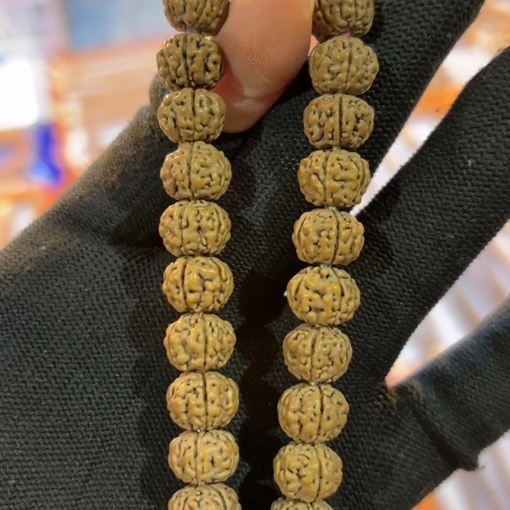 吊坠猴头核桃老树王手持全品