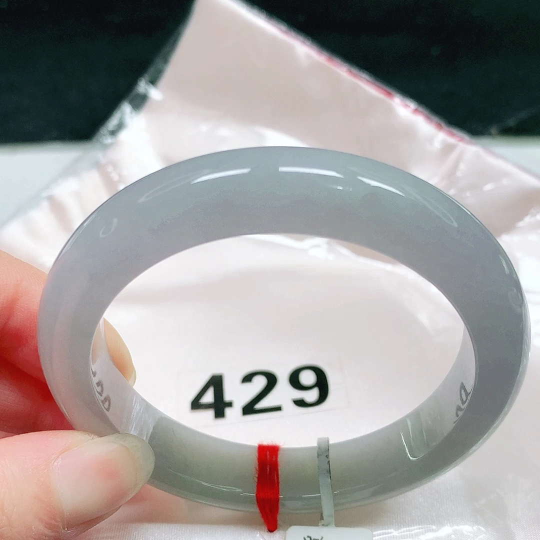 翡翠未镶嵌手镯33 号翡翠手镯