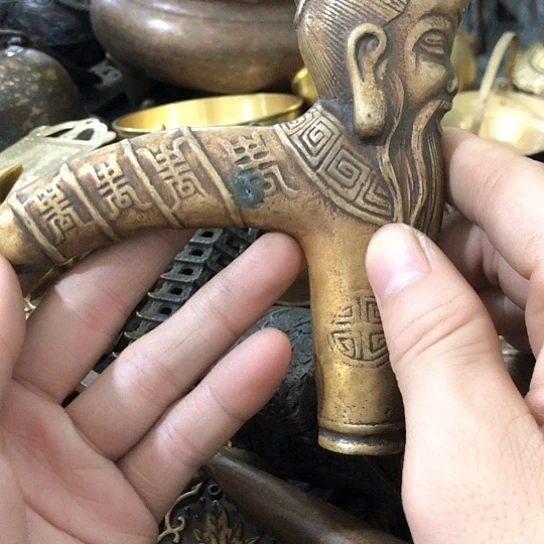 聚***缘闪电购铜摆件工艺品