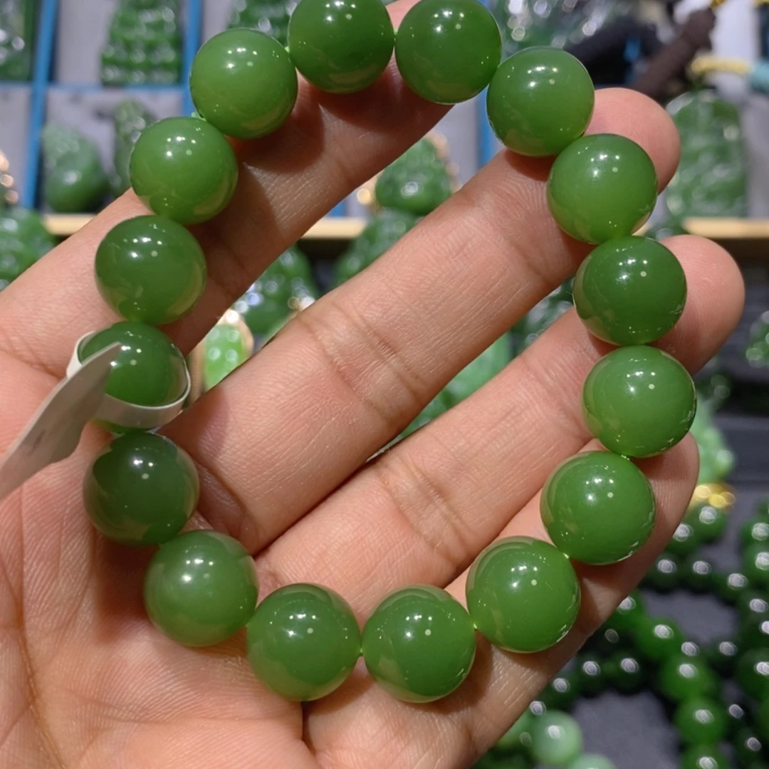 【闪购商品】和田玉吊坠(不含链)未镶嵌冰底阳绿手串 12