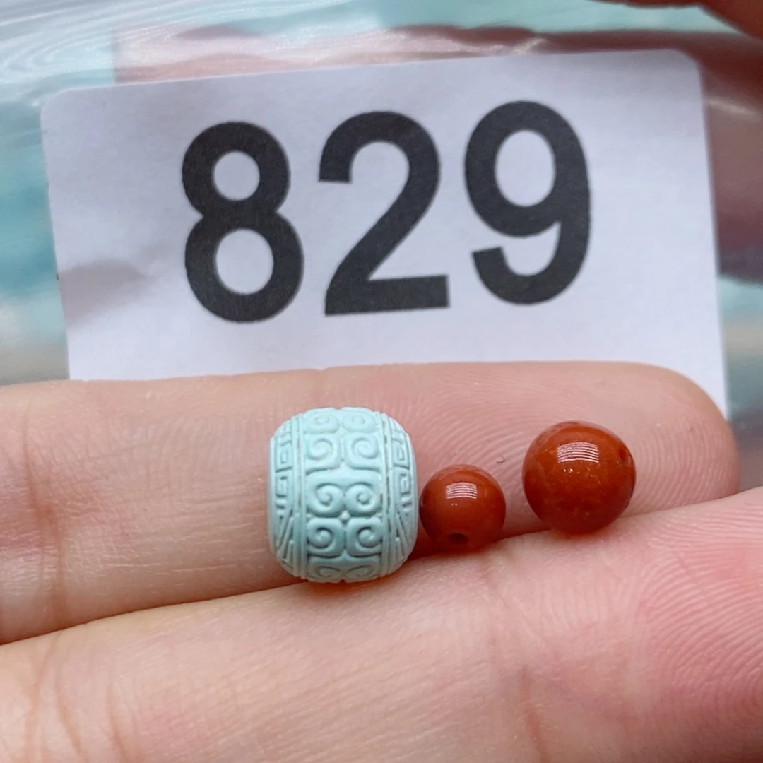 南红玛瑙未镶嵌珠宝奇石