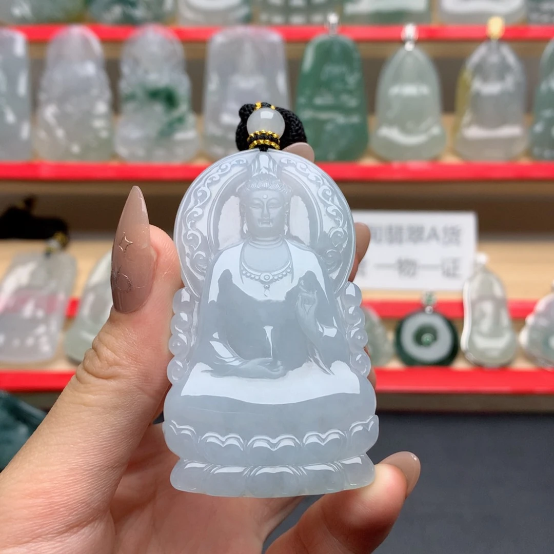 翡翠未镶嵌颈饰素衣