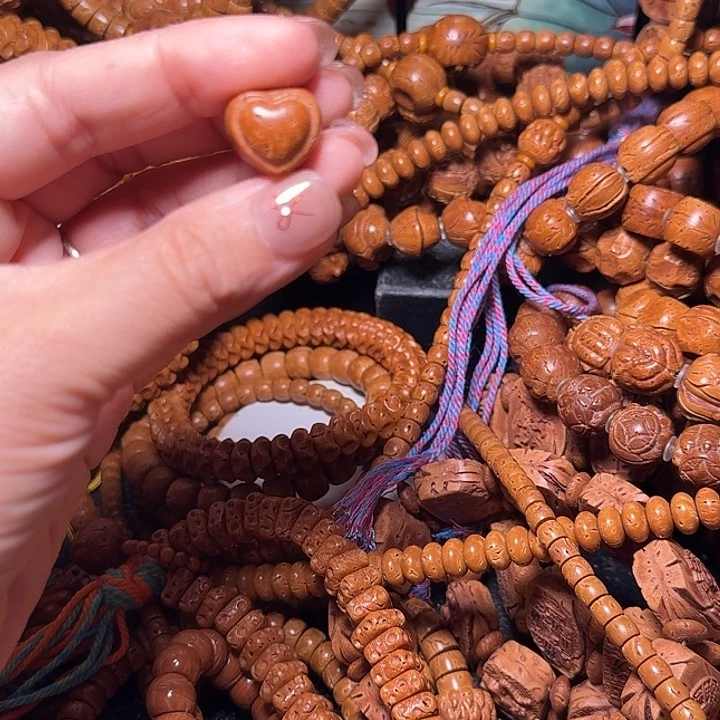 桃核手串爱心桃核