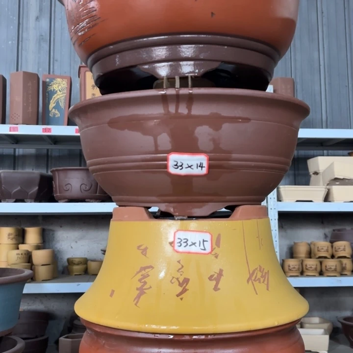 紫砂花盆100-4。